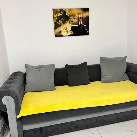 Daire Near The Center Two Bedrooms Floor Minus First