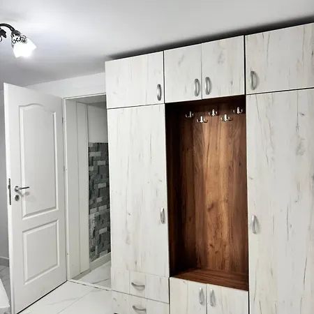 Near The Center Two Bedrooms Floor Minus First * Bucarest